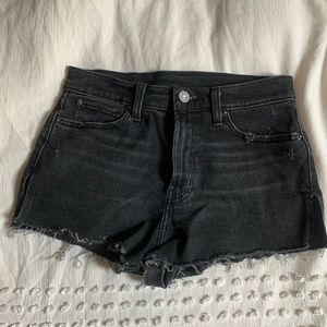 BDG Vintage Denim - short shorts - Tom Girl Mid Rise - size 27